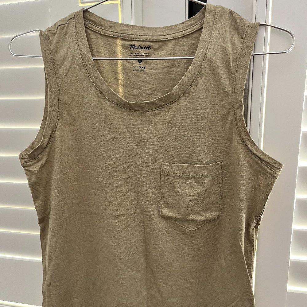 Madewell Whisper Cotton Crewneck Pocket Muscle Tank (Ash Green) (XXS)